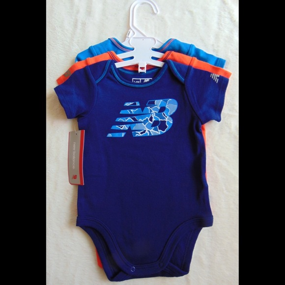 New Balance Pack of 3 Body Suit New with Tags - Picture 3 of 5